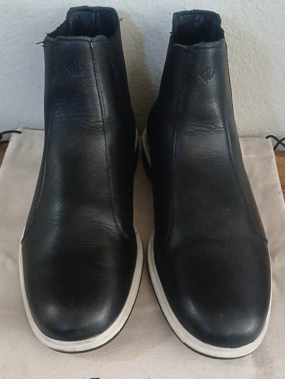 Men's Black Amberjack The Chelsea Boots